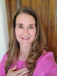 Debra Ambrose's Instagram, Twitter & Facebook