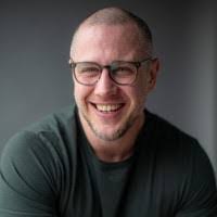 Luke Bott's Instagram, Twitter & Facebook