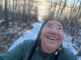 Joni Drake's Instagram, Twitter & Facebook