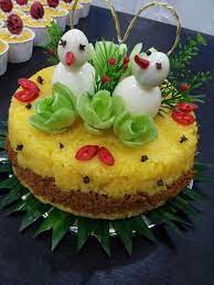 Kemudian rendam dengan sedikit pewarna kuning atau serbuk kunyit selama 2 jam. Mingguan Wanita Pulut Kuning Hiasan Boleh Gantikan Kek Facebook