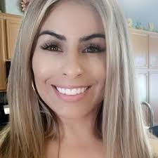 VERONICA MADERA Realtor Mom (@vm_sells_homes)