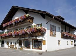 Augsburg haus is located at liberty square shopping center on washington road in evans, georgia. Privat Ferienhaus Bayern Wahlen Sie Unter 589 Ferienhausern Vacasol