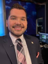 In for the Chief 🫡 Lots of chat about the draft! 🏈 Friday rain 🌧️ > Nice  Weekend > Monday warmth/storms