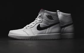 The Air Jordan 1 High Og Premium Essentials White Debuts Tomorrow Kicksonfire Com Air Jordans Jordan 1 High Og Sneaker Head