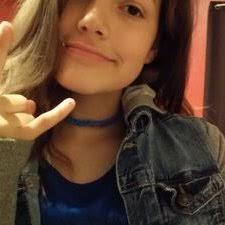 Ashley Brayman's Instagram, Twitter & Facebook