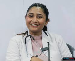 कसरी हटाउने डण्डीफोरको दाग ? के चिल्लो खाने कुरा खाँदा डण्डीफोर आउँछ ?