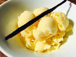 Un très original sorbet poire vanille. Glace A La Vanille Preparee Sans Sorbetiere Recette Par Thecrazyoven