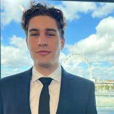 Today I'm sharing a guide that was prepared in collaboration with one our  Banking mentors, an Analyst from Blackstone :