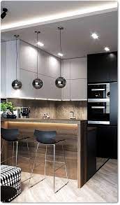 Une petite cuisine qui exploite judicieusement l'espace du sol au plafond pour optimiser les espaces de rangement cette petite cuisine est très bien pensée, l'espace est optimisé jusqu'au plafond avec ces 11 astuces design pour agrandir un petit salon. Cuisine Design Cuisine Design Ilot Cuisine Design Moderne Cuisine Design Moderne Blanche Cuisine Design Moderne Interer Interer Kvartiry Interer Kuhni