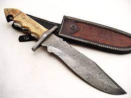4.5 damascus steel upswept skinner blade. Customknives Bowie Knife Knife Hunting Knife