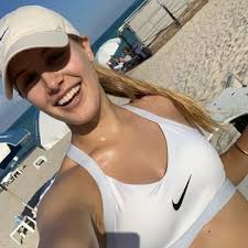 Select from premium eugenie bouchard of the highest quality. Eugenie Bouchard Clothes Outfits Brands Style And Looks Spotern