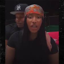 Nicki Minaj Shouts Out Sabrina Carpenter After Beating Travis Scott For Top  Album