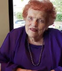 Lindsey Pippin's Instagram, Twitter & Facebook