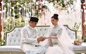I was born as the eldest and only child to nuraainaa diyana & muhammad fairuz on the 8th of july 2008. Naza And Berjaya Heirs Tie The Knot Pressreader