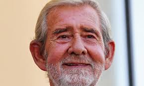 Who is David Hunter and why did he kill his wife?