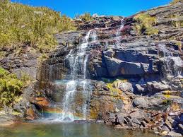 Cachoeira Do Aiuruoca Minas Gerais Trilhando Montanhas Papel De Parede Terra Cachoeira Lindas Paisagens