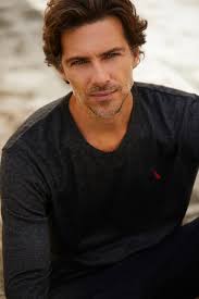 Daniel Aguiar por Carlos Sales