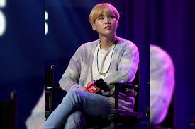 Min yoongi aka suga at mama 2020 a hologram present. Bts Suga Recovering From Surgery Getwellsoonyoongi Trends