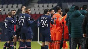 Psg brought to you by: Wasit Berlaku Rasial Pemain Psg Dan Istanbul Mogok Main