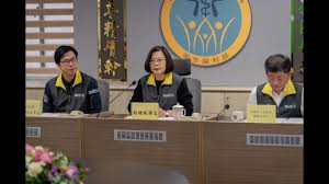 #指揮中心快訊 #covid19 #案1091 #澳洲檢驗陽性機師 #公共場所活動史. æ…°å‹‰ä¸­å¤®æµè¡Œç–«æƒ…æŒ‡æ®ä¸­å¿ƒé˜²ç–«åŒä»ç¸½çµ± æˆ'å€'æœ‰å…‹æœå›°é›£çš„èƒ½åŠ›æœ‰ä¿¡å¿ƒæˆ°å‹ç–«æƒ…