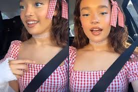 Sara James zdaje egzamin ósmoklasisty. Jej stylizacja zaskakuje!