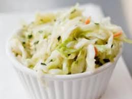 Recette Salade Croquante Au Chou Chinois Et Fruits Secs Recette Salade De Chou Idee Recette Recettes De Cuisine