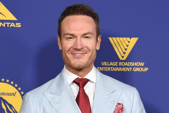 St. Denis Medical Cast: Everything to Know About Josh Lawson