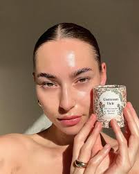 ✨Your go-to serum for dewy, plump skin this winter✨ Lock in hydration for  up to 24 hours with our Barrier Boost Serum🥰