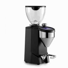 Browse our coffee machine range to wake up to delicious coffee every morning. Purchase Your Coffe Machine From Switzerland S Benchmark Website Coffeeavenue