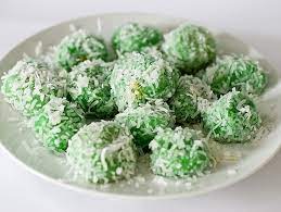 Nah biar nggak penasaran, berikut 10 jajanan khas indonesia yang terbuat dari tepung beras seperti dirangkum brilio.net dari berbagai sumber, rabu (7/3). Resep Klepon Tepung Beras Empuk Enak Resepsimbok