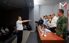 Toma protesta Germán Pinto Alonso como nuevo comandante del Cuerpo de  Bomberos Voluntarios de Colima