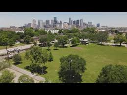 Lesen sie bewertungen und sehen sie fotos an. Celebrating Juneteenth At Houston S Emancipation Park Youtube