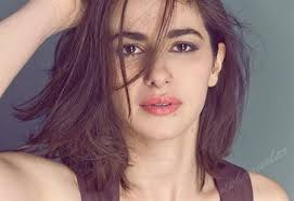 Nesrin cavadzade sevgilisi ile etiketlenen konular. Pin On Viphanimlar