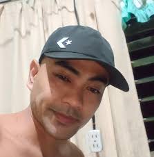 Binura na ng Meta ang mga Facebook page ng ilang kilalang Pilipinong  influencer dahil sa pagpo-promote ng mga ilegal na online gambling. Basahin  buong detalye, i-click ang link sa comment section.