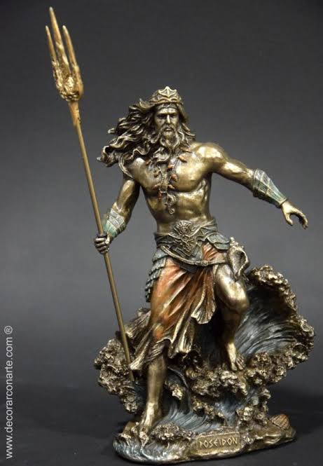 Figure of Poseidon. 21x13x8,5 cm - Decoration figures