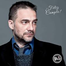 Feliz Cumple Vicentico! "VICENTICO" o Gabriel Julio Fernández Capello,  nació en Buenos Aires el 24 de Julio de 1964. Cantante, músico y compositor  argentino, conocido por ser el cofundador y vocalista de