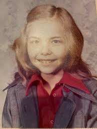 Kathy 's school picture at Ruthlawn , maybe year1973