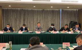 陈强同志自 1990 年至 2010 年，历任上海市东辉职业技术学校教师、教务处副主任、教务处主任、高中部主任、校长助理、副校长； 2010 年至 2016 年，历任上海市建平世纪中学党支部. å¸‚æ•™è‚²å±€å¬å¼€åŒº åŽ¿ å¸‚ æ•™è‚²å±€é•¿ä¼šè®®