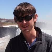 Lee Bateman's Instagram, Twitter & Facebook