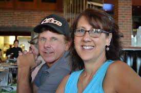 Cameron Park bride stuns in late mom's wedding dress for photo shoot