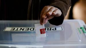 La justicia anula las primarias de vox en granada al apreciar presuntas irregularidades en el proceso el juez considera que la candidatura demandante, a la que apoya la fiscalía, pudo haber sido. Uv8e9zlpyuakgm