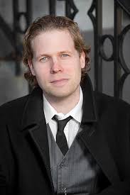 Pinocchio Vampire Slayer Vol 3 Part Two. Of Wood and Blood: Dustin Higgins,  Van Jensen, Dan Vado and Jef Bambas, Dustin Higgins: 9781593622411:  Amazon.com: Books