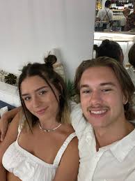 Couple seeking accommodation in Banff