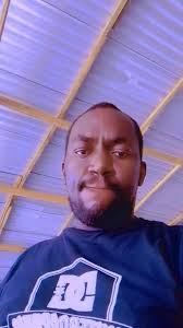 What is the predicted score of England vs Spain match?