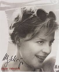 Srpna 1948 banská štiavnica) je slovenská herečka, diplomatka, státní úřednice a politička. Tagged Magda Vasaryova Famousfix