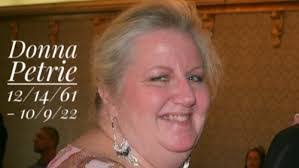 Donna Petrie's Instagram, Twitter & Facebook