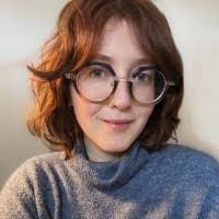 Holly Godwin's Instagram, Twitter & Facebook