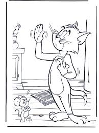 La serie cuenta los intentos fallidos de un gato llamado tom para atrapar a un ratón llamado jerry, causando mucha destrucción a su paso, no se sabe con certeza porque tom quiere atrapar a jerry, incluso en algunos titulo: Tom Und Jerry 4 Malvorlagen Tom Und Jerry