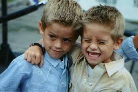 See more ideas about dylan sprouse, cole, dylan and cole. Cole Sprouse Dylan Sprouse And Twins Image 3054219 On Favim Com