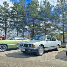 Image result for Lapis Blue 1982 BMW